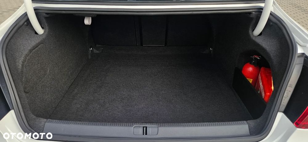 Volkswagen Passat CC 1.8 TSI Individual - 17