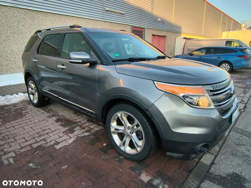 Ford Explorer - 18