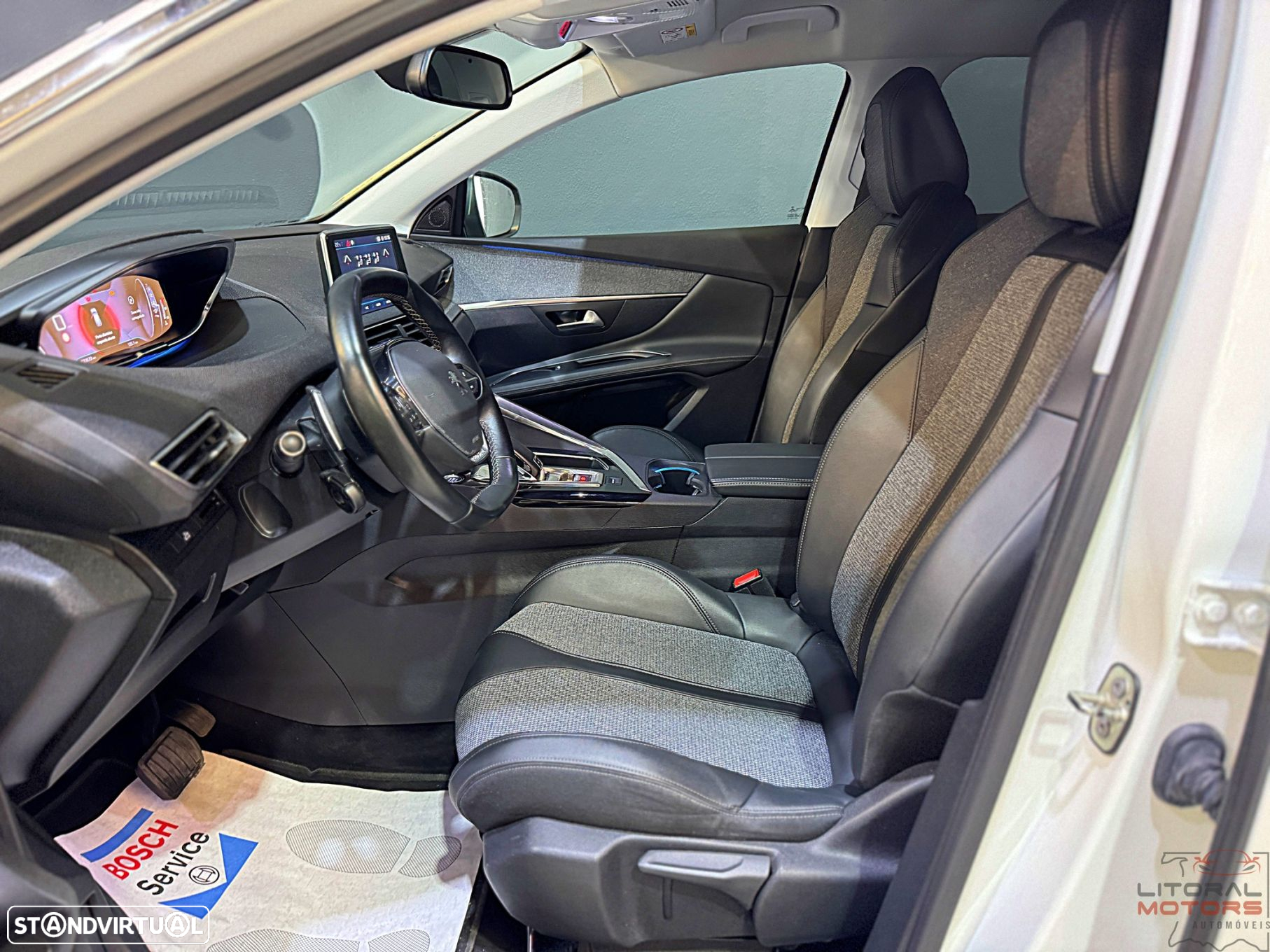 Peugeot 3008 1.2 PureTech Allure Pack EAT8 - 15
