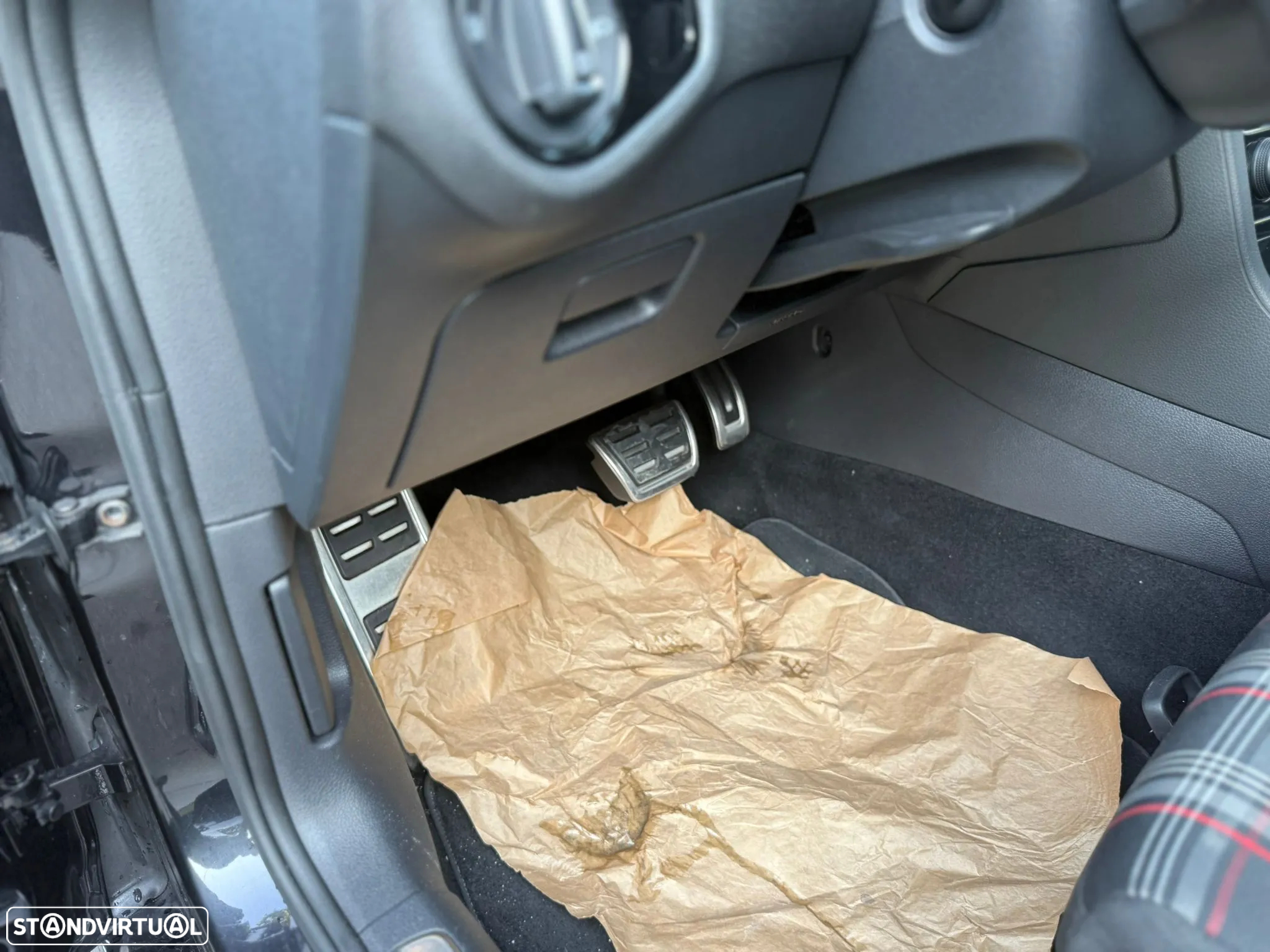 VW Golf 2.0 TSI GTI DSG - 20