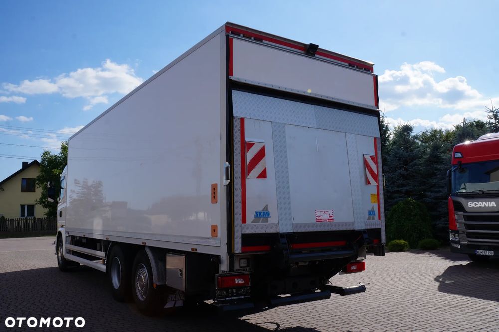 Scania G 450 6x2 CHŁODNIA KONTENER 8.45 m 21 PALET OŚ SKRĘTNA WINDA - 8