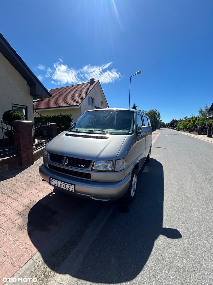 Volkswagen Multivan Standard - 4