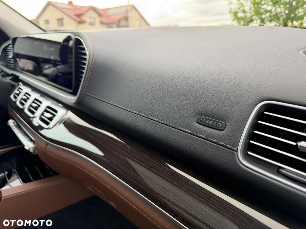 Mercedes-Benz GLE - 19