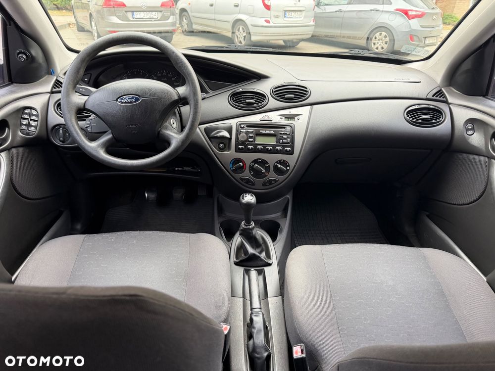 Ford Focus 1.6 X100 - 12