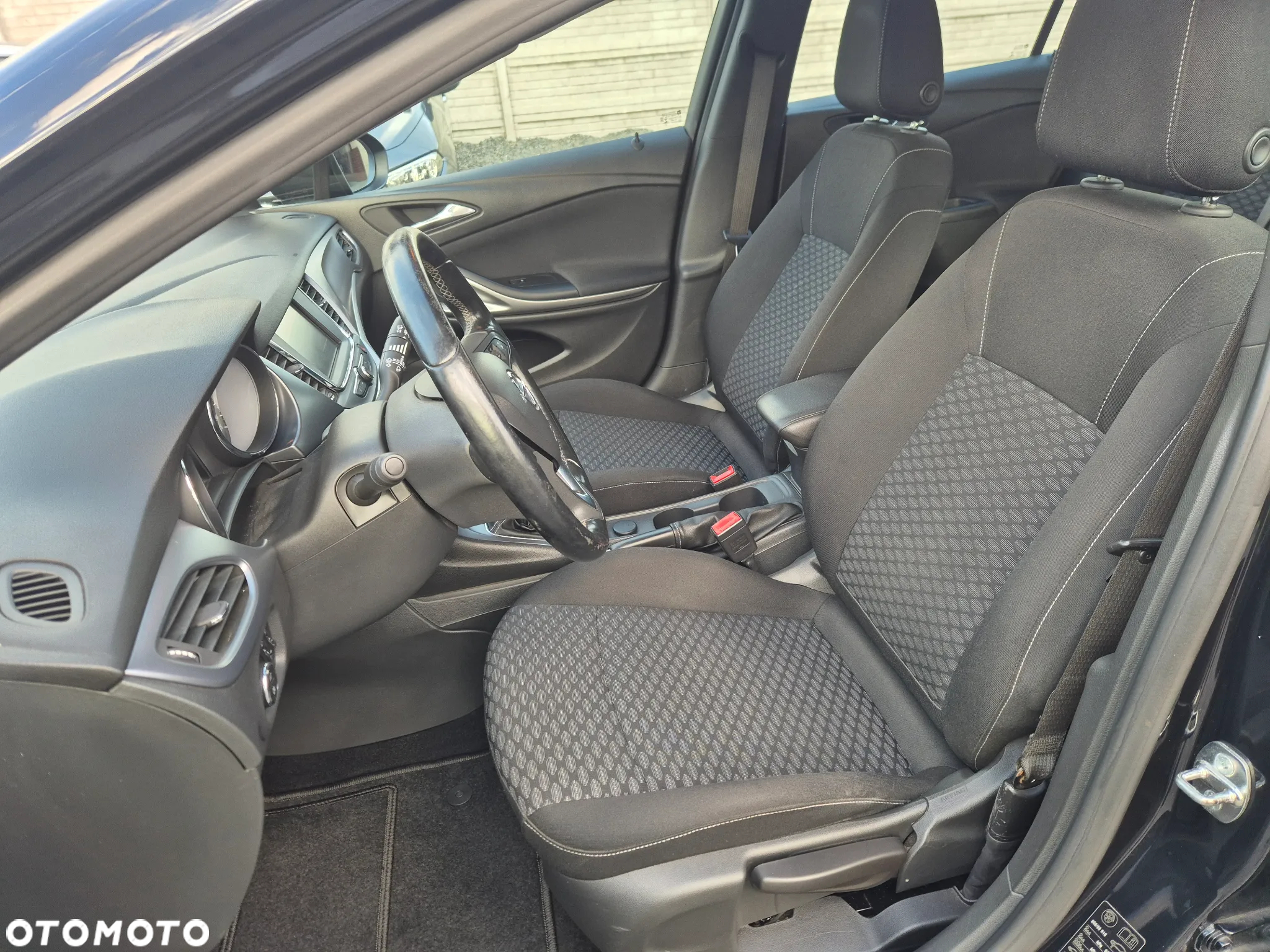 Opel Astra 1.4 Turbo Sports Tourer Business - 11