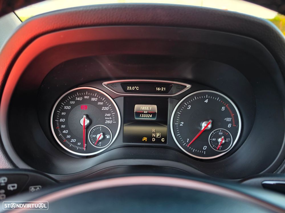 Mercedes-Benz B 180 d Style Aut. - 25