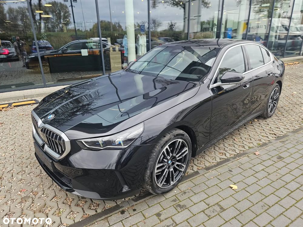 BMW Seria 5 520d xDrive - 2
