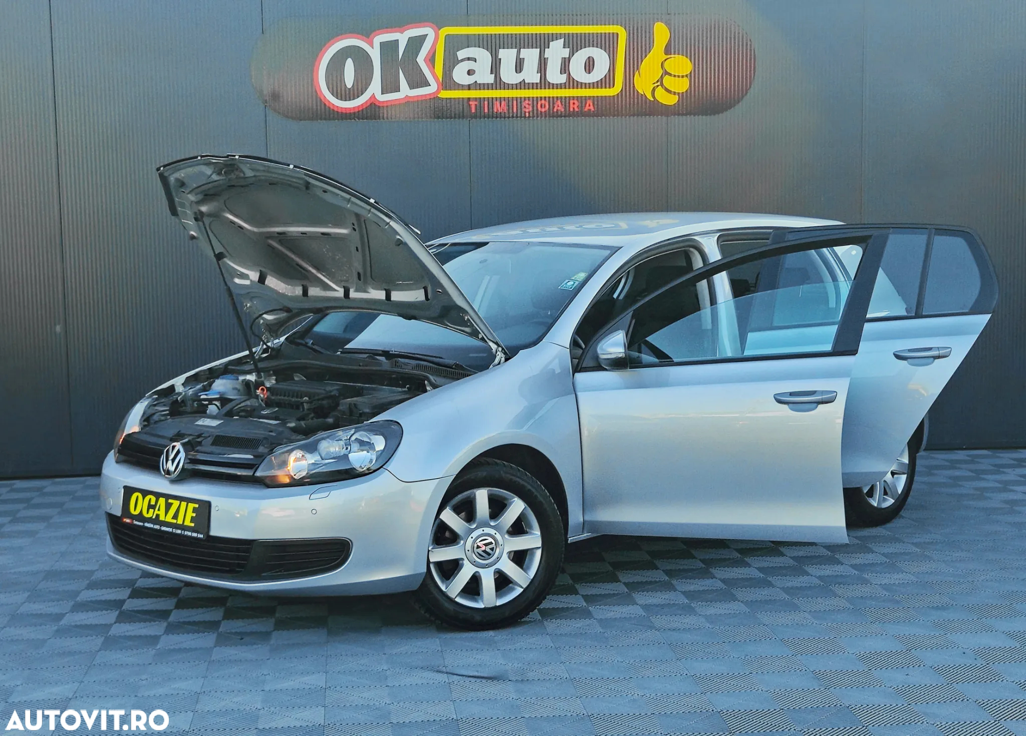 Volkswagen Golf - 24
