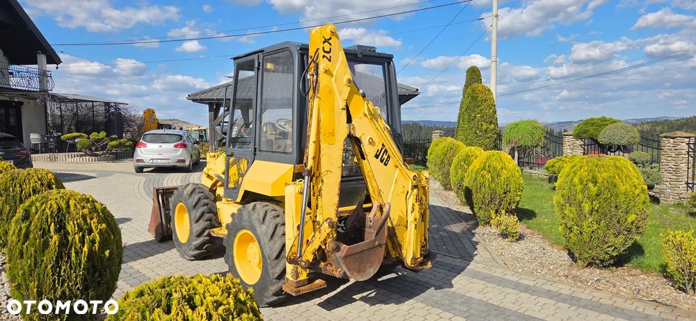 JCB 2CX - 5