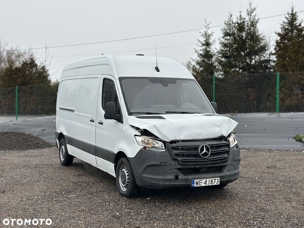 Mercedes-Benz Sprinter - 5