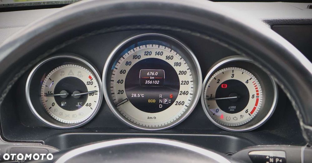 Mercedes-Benz Klasa E - 20
