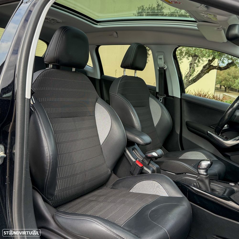 Peugeot 2008 PureTech 110 Stop&Start Allure - 11