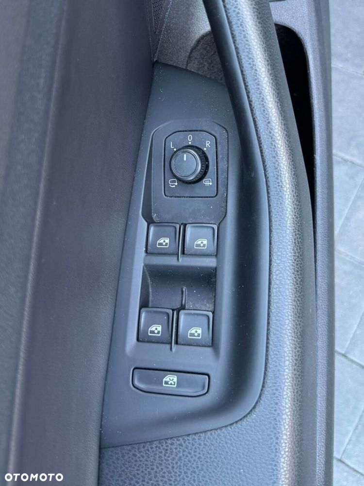 Volkswagen Arteon 2.0 TDI Bi-Turbo SCR 4Mot R-Line DSG - 18