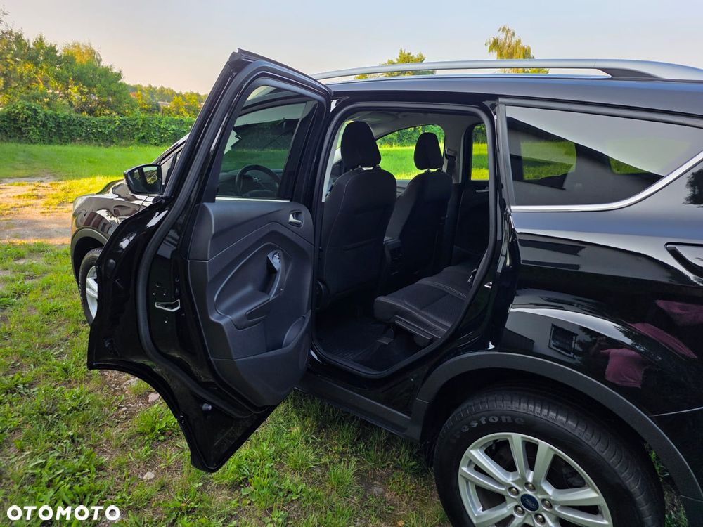 Ford Kuga 1.5 EcoBoost 2x4 Cool & Connect - 10