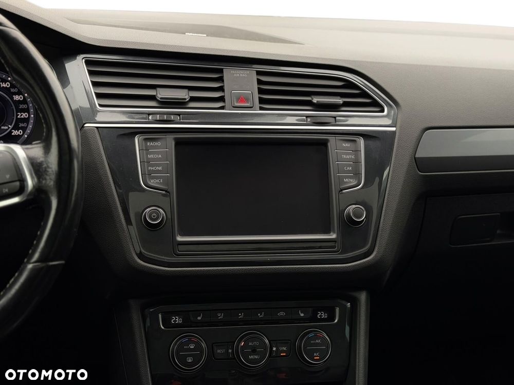 Volkswagen Tiguan - 28