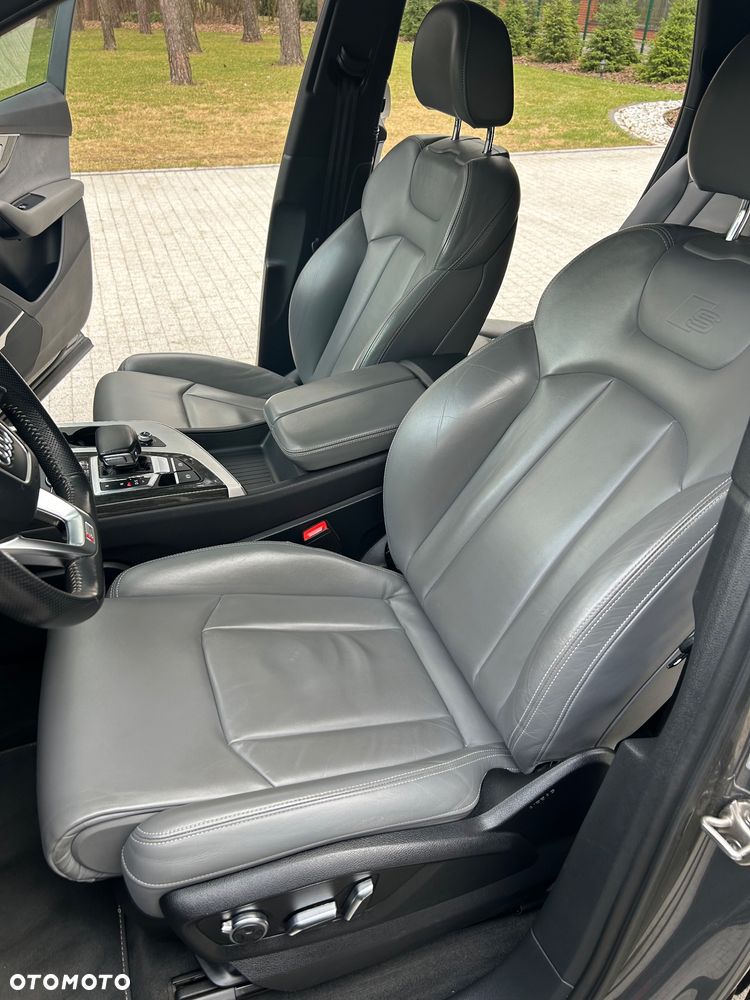 Audi Q7 - 31