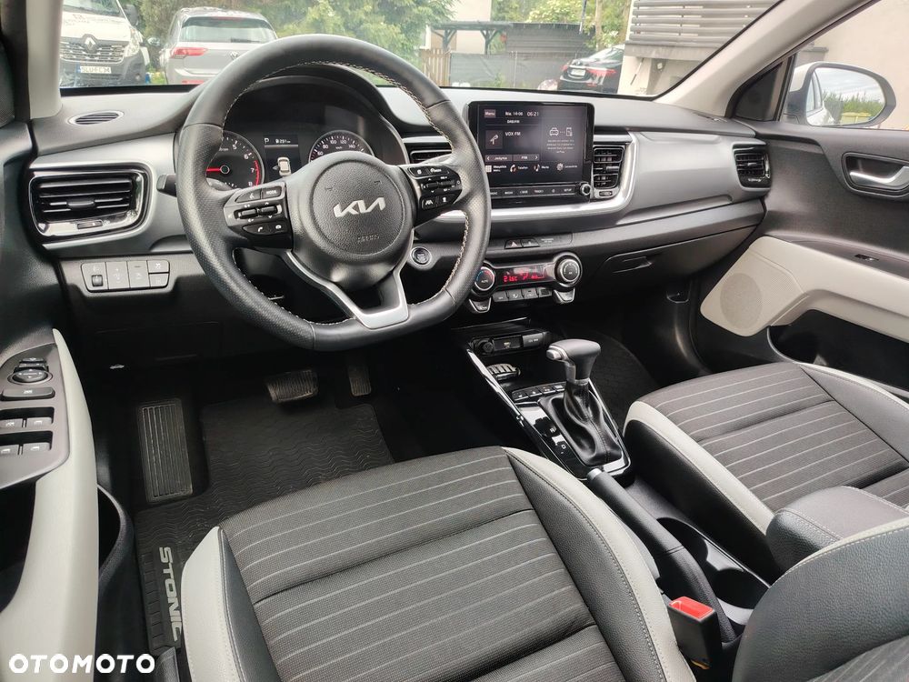 Kia Stonic 1.0 T-GDI L Business Line DCT - 24