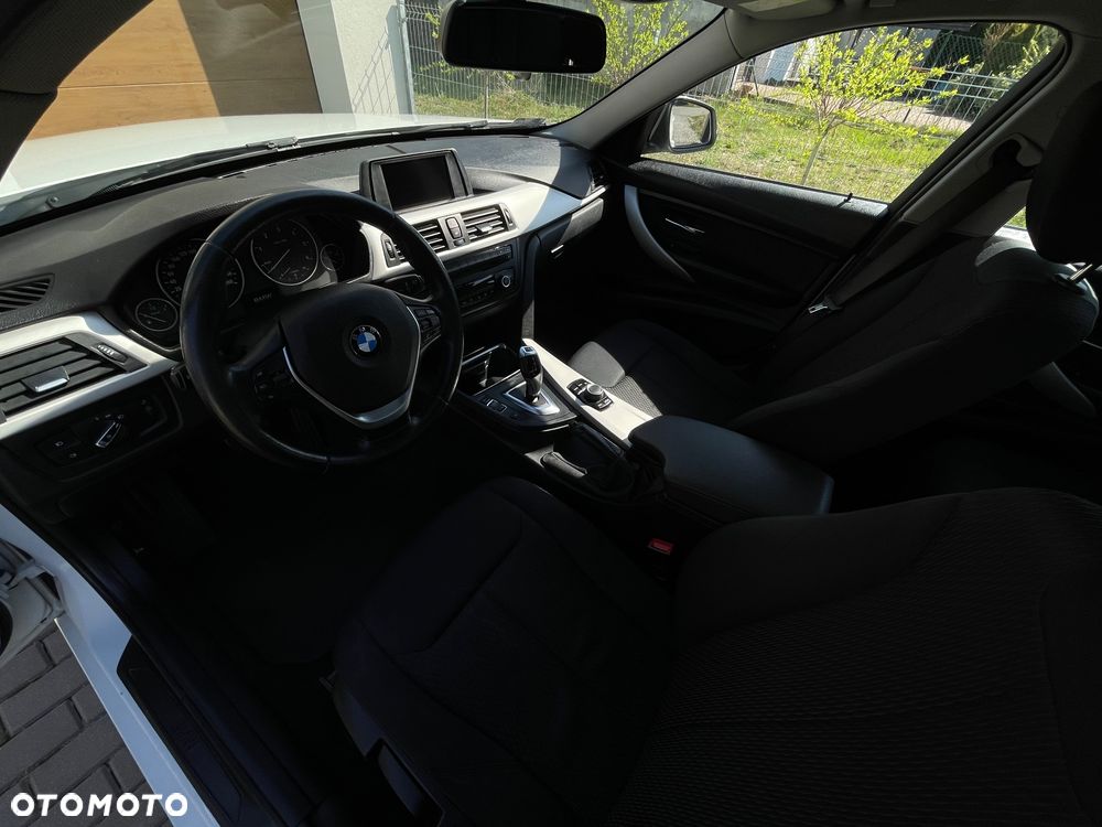 BMW Seria 3 316d - 10