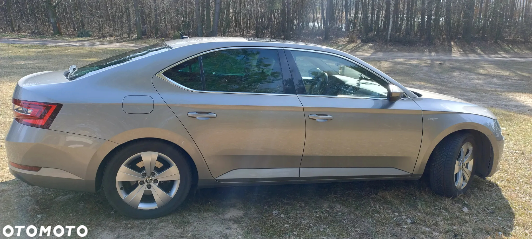 Skoda Superb 2.0 TDI L&K DSG - 5