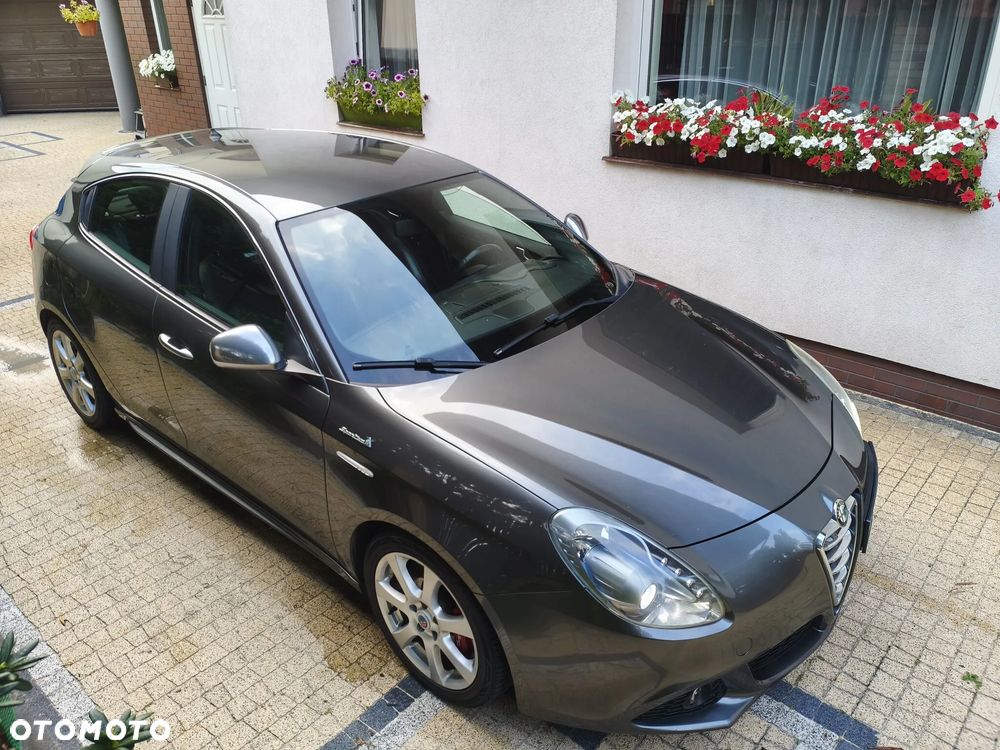 Alfa Romeo Giulietta 2.0 JTDM 16V - 13