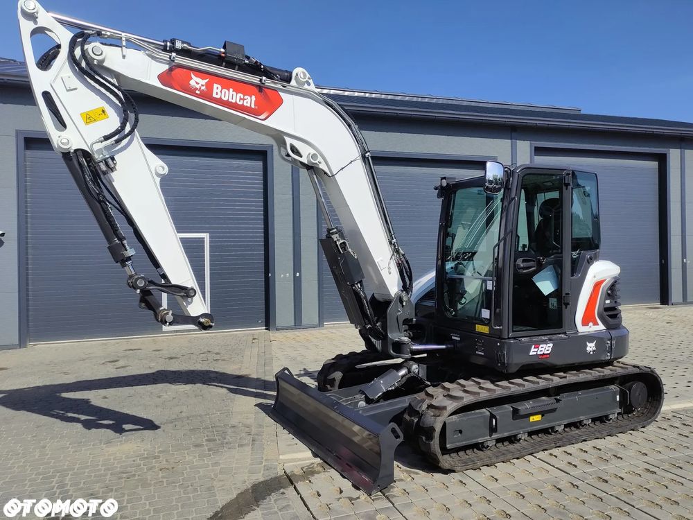 Bobcat E88 - 4