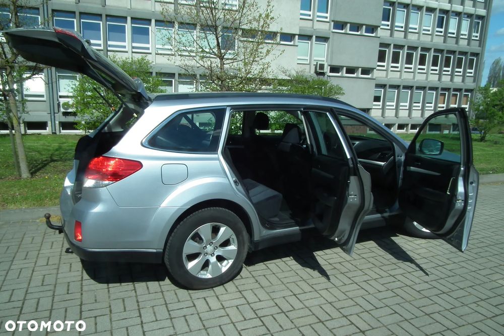 Subaru Outback 2.0 D Comfort - 8