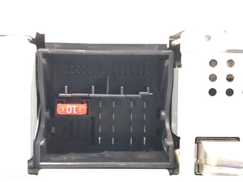 RADIO  MERCEDES-BENZ KLASA C (W204) 2007 - 2015 C 200 Kompressor (204.041) 135 kW [184 KM] benzyna - 4