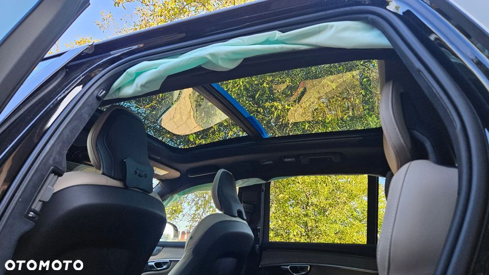 Volvo XC 90 - 16