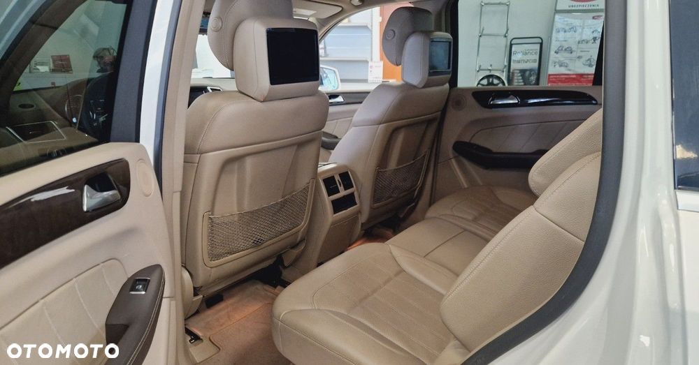 Mercedes-Benz GL - 15