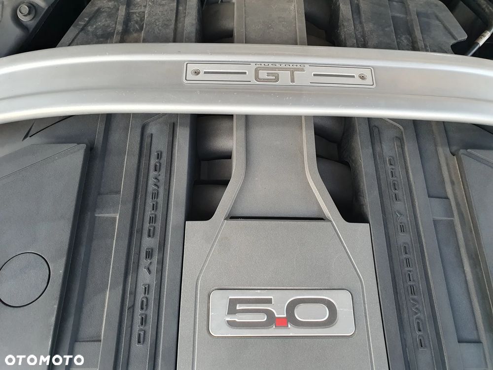Ford Mustang - 21