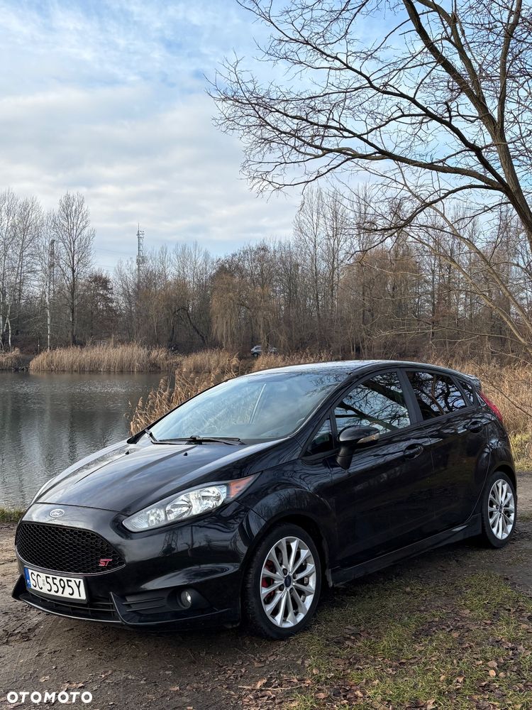 Ford Fiesta ST - 2