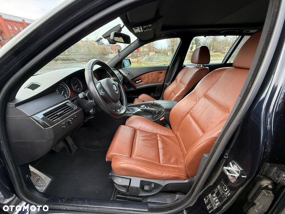 BMW Seria 5 530i - 11