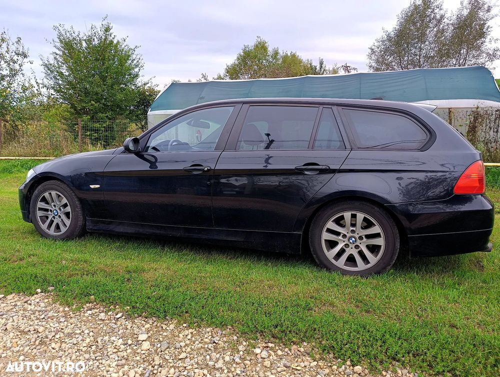 BMW Seria 3 320d DPF Touring Edition Fleet - 12