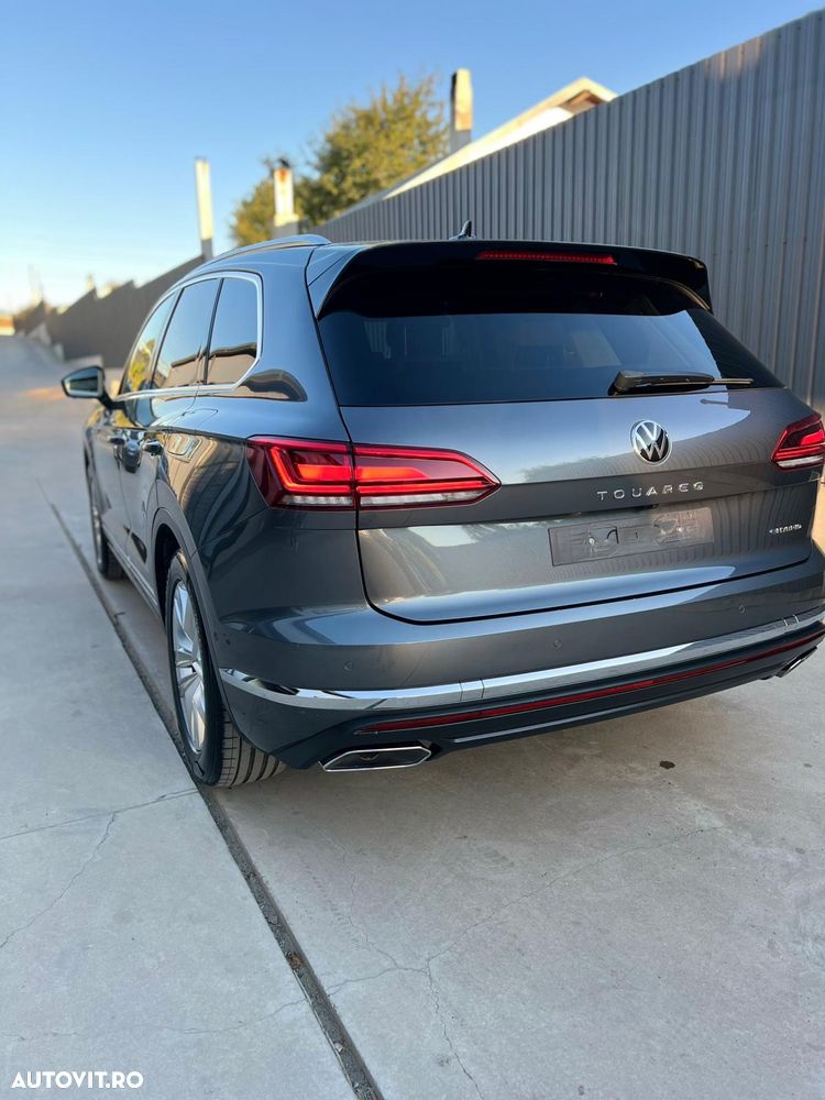 Volkswagen Touareg 3.0 V6 e-Hybrid 4Motion Aut. Elegance - 8