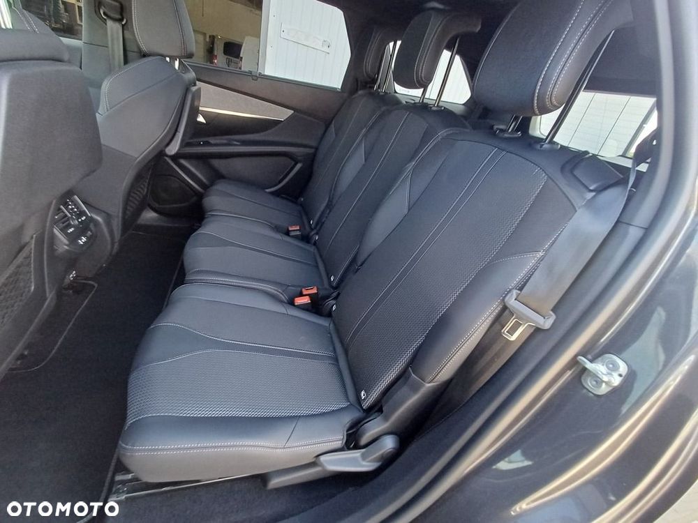 Peugeot 5008 1.2 PureTech mHEV GT S&S e-DCS6 - 34