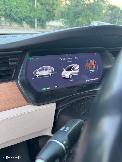 Tesla Model X Long Range - 10