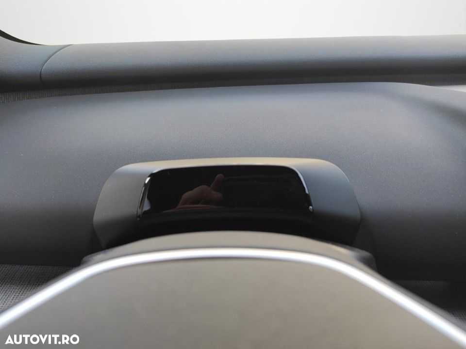 Volvo EX30 Twin Motor Performance Plus - 11