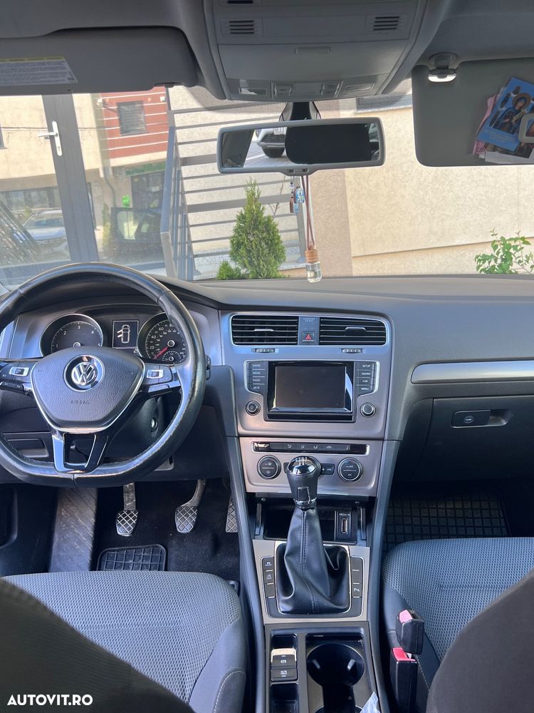 Volkswagen Golf 1.6 TDI DPF BlueMotion Technology Comfortline - 14