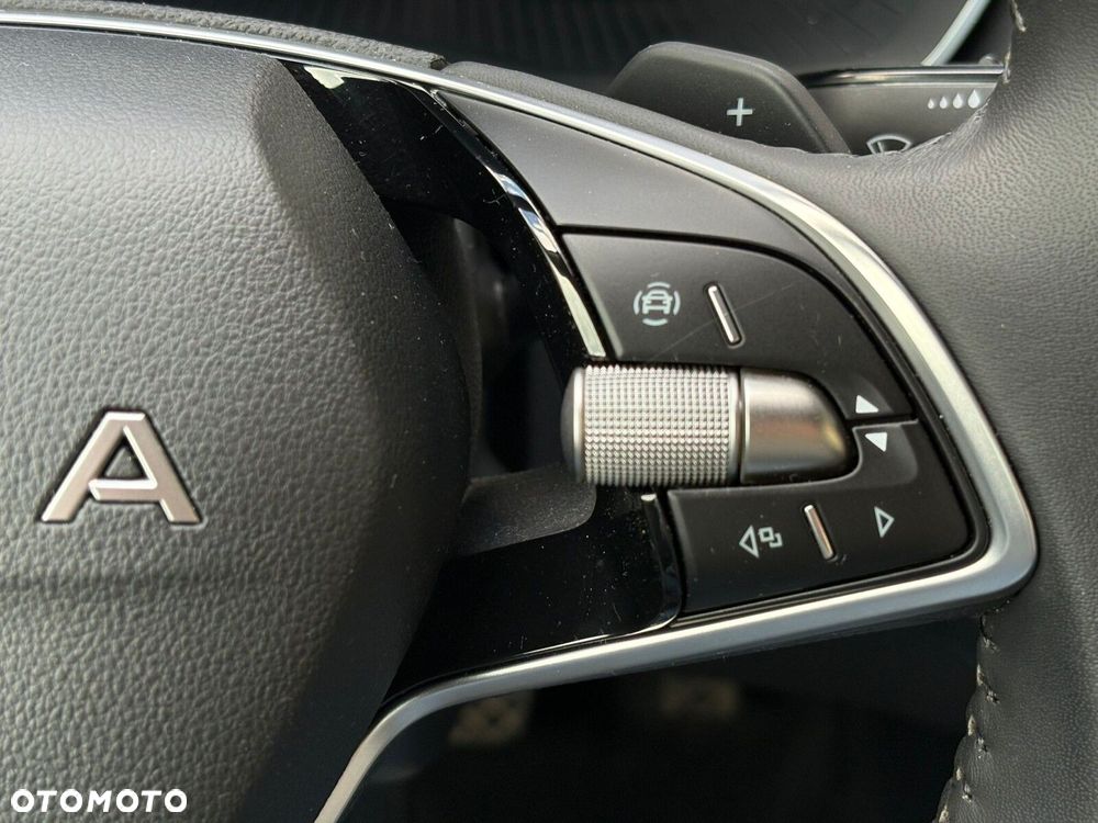 Skoda Octavia 1.5 TSI mHEV Selection DSG - 9