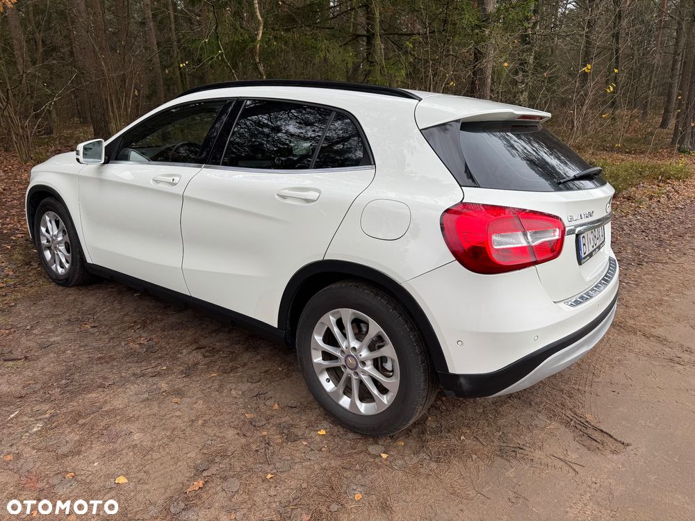 Mercedes-Benz GLA - 7