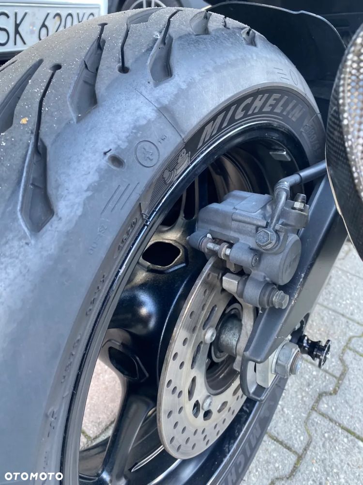 Yamaha FZ8 - 20