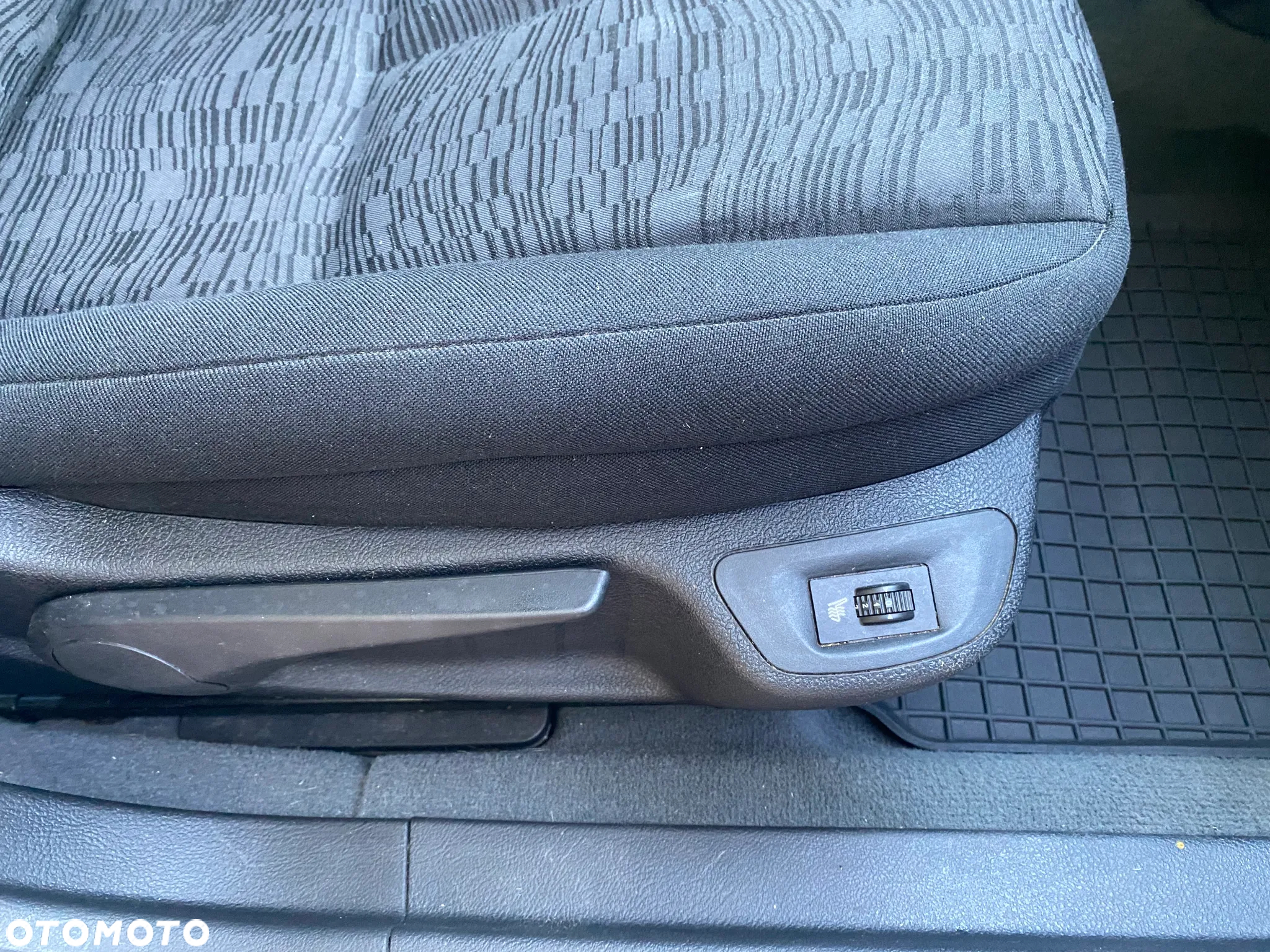 Peugeot 407 SW 125 - 10