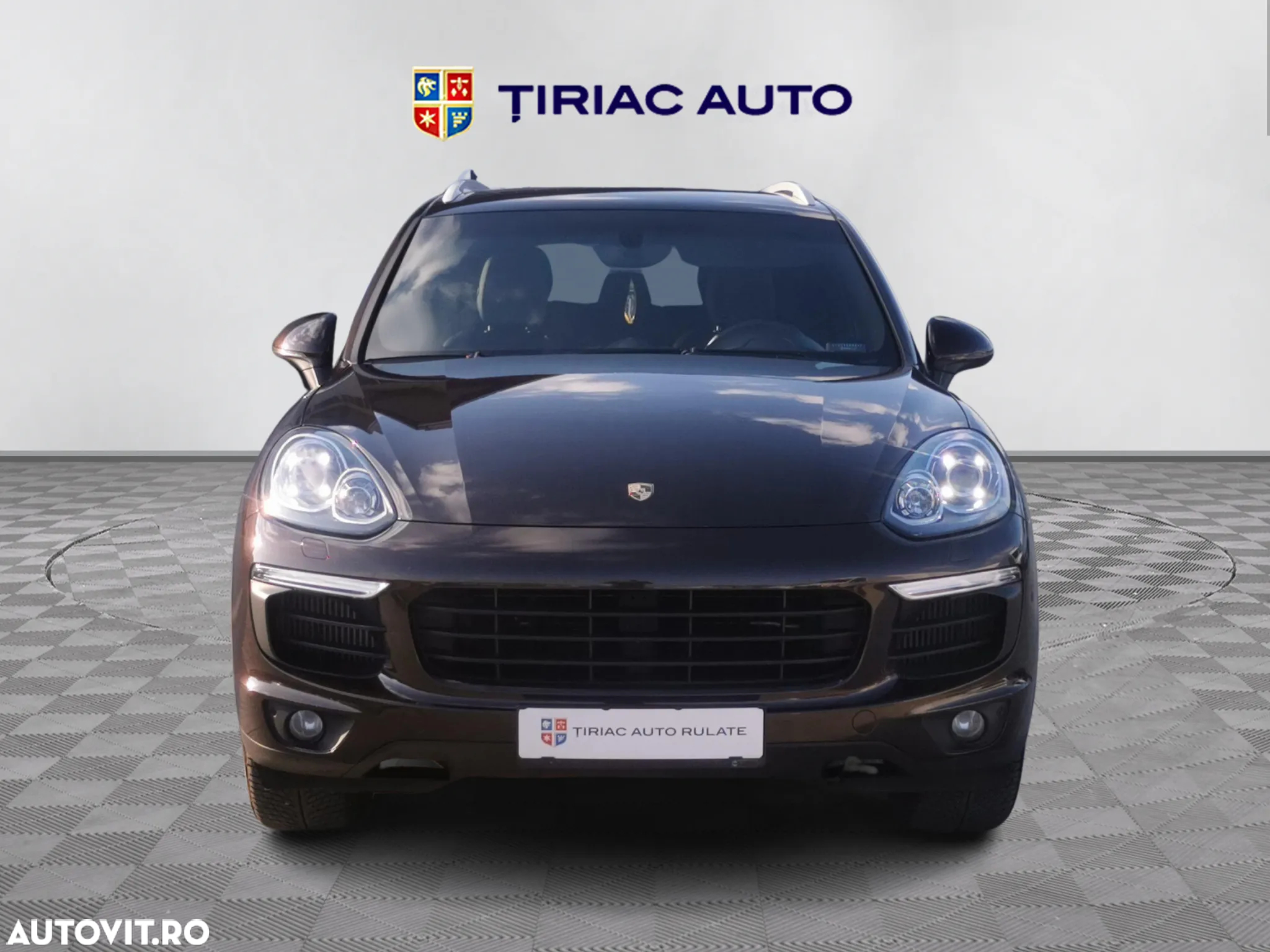 Porsche Cayenne Diesel Platinum Edition - 8