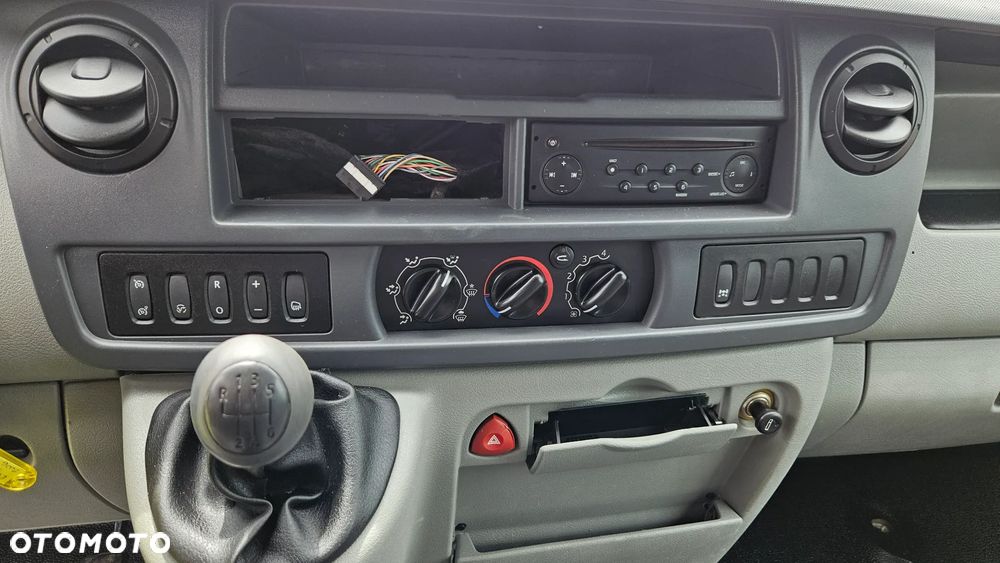 Renault MASCOTT 3.0 DCI 160 KM  DUBEL KABINA DOKA 7-OSÓB DŁUGA SKRZYNIA 4,05 x 2,29 - 18