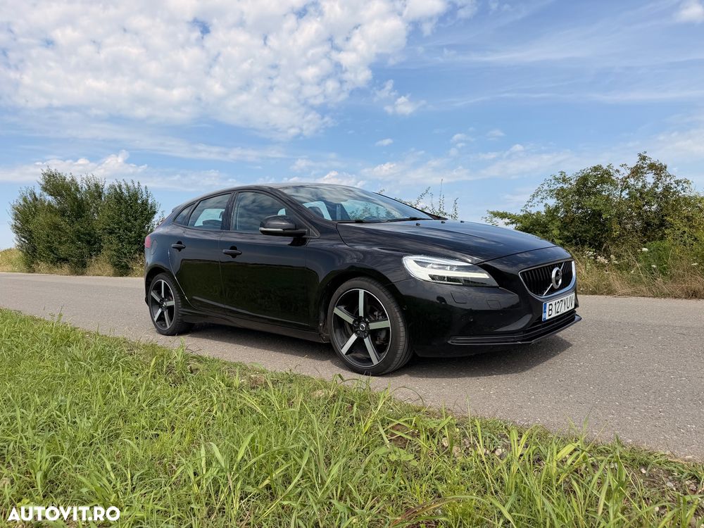 Volvo V40 D2 Momentum - 1