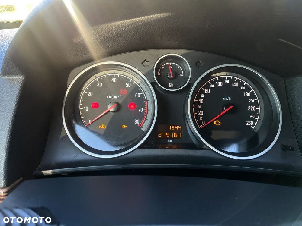 Opel Astra 2.0 Turbo Cosmo - 1