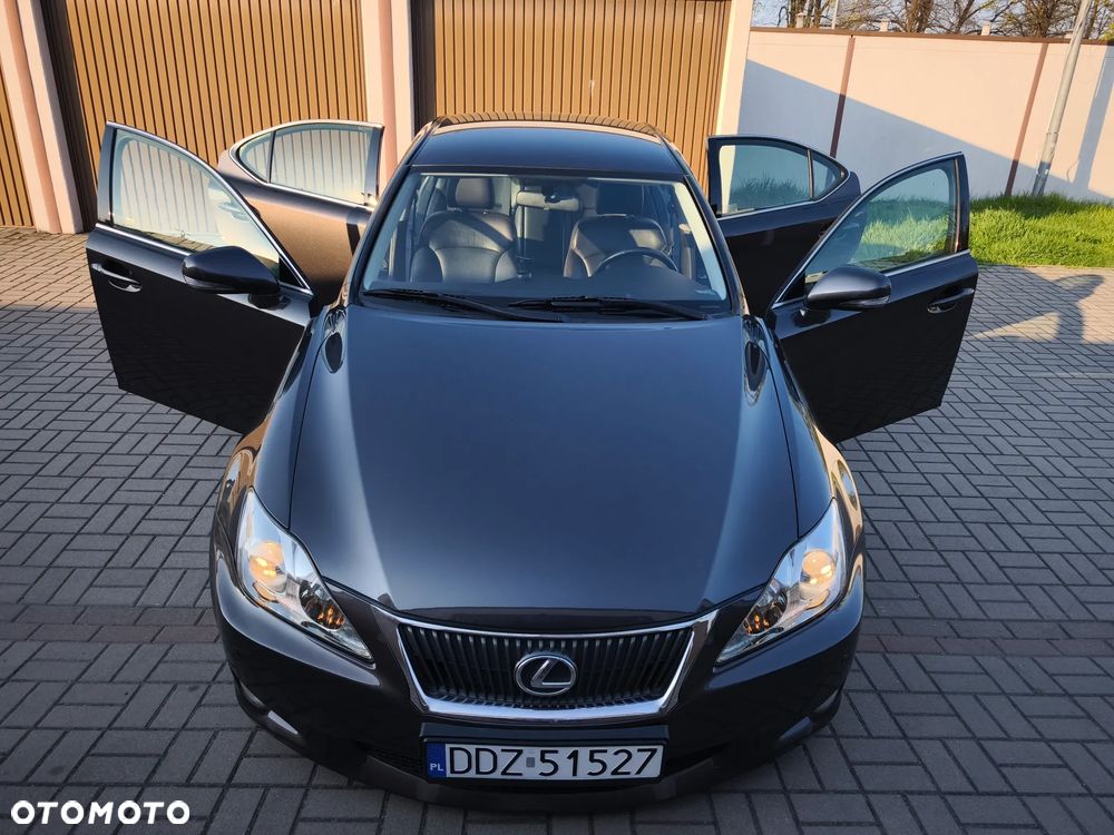 Lexus IS 250 Executive Line - 18