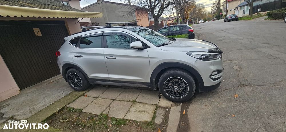 Hyundai Tucson 2.0 CRDI 4WD 6MT Luxury Pack+ - 12