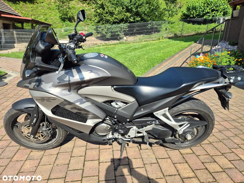 Honda VFR - 4