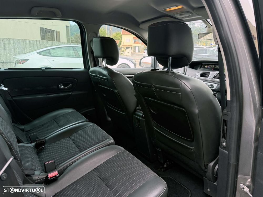 Renault Grand Scénic 1.5 dCi Luxe SS - 24